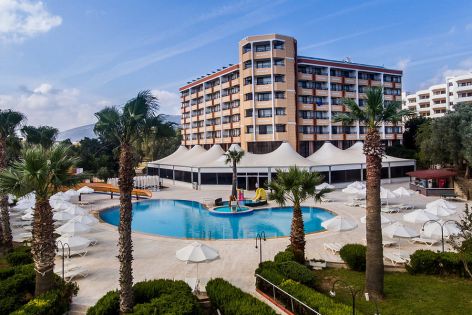 The Holiday Resort Hotel